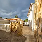 Cosy 1 Bed Pool House El Albir