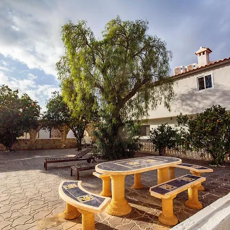 Cosy 1 Bed Pool House Appartement *